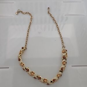 Vintage Elegant Gold and Brown Necklace 15.6